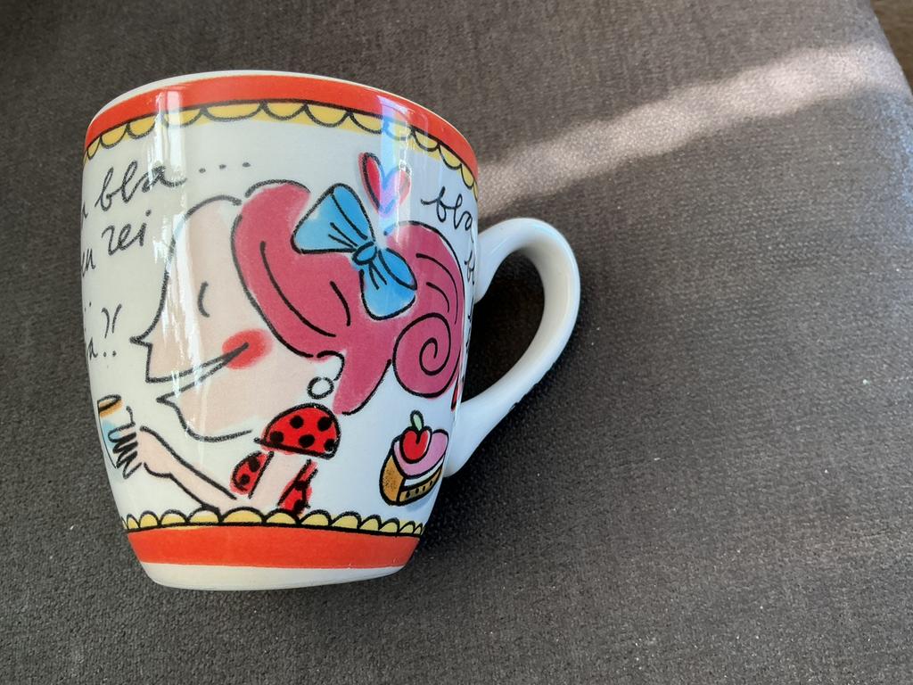 Beker met oor Blond Amsterdam, Huis en Inrichting, Keuken | Servies, Ophalen, Blond Amsterdam, Zo goed als nieuw, Kop(pen) en/of Schotel(s)