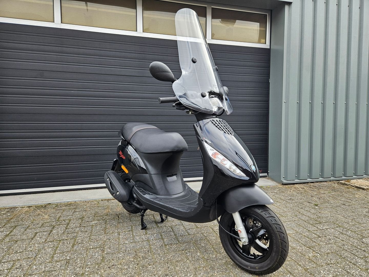 PIAGGIO ZIP 4T E4 SNOR BJ2018 ZWART 2584KM TOPSTAAT - SCHERM, Piaggio, PIAGGIO, Onbekend, Ophalen of Verzenden