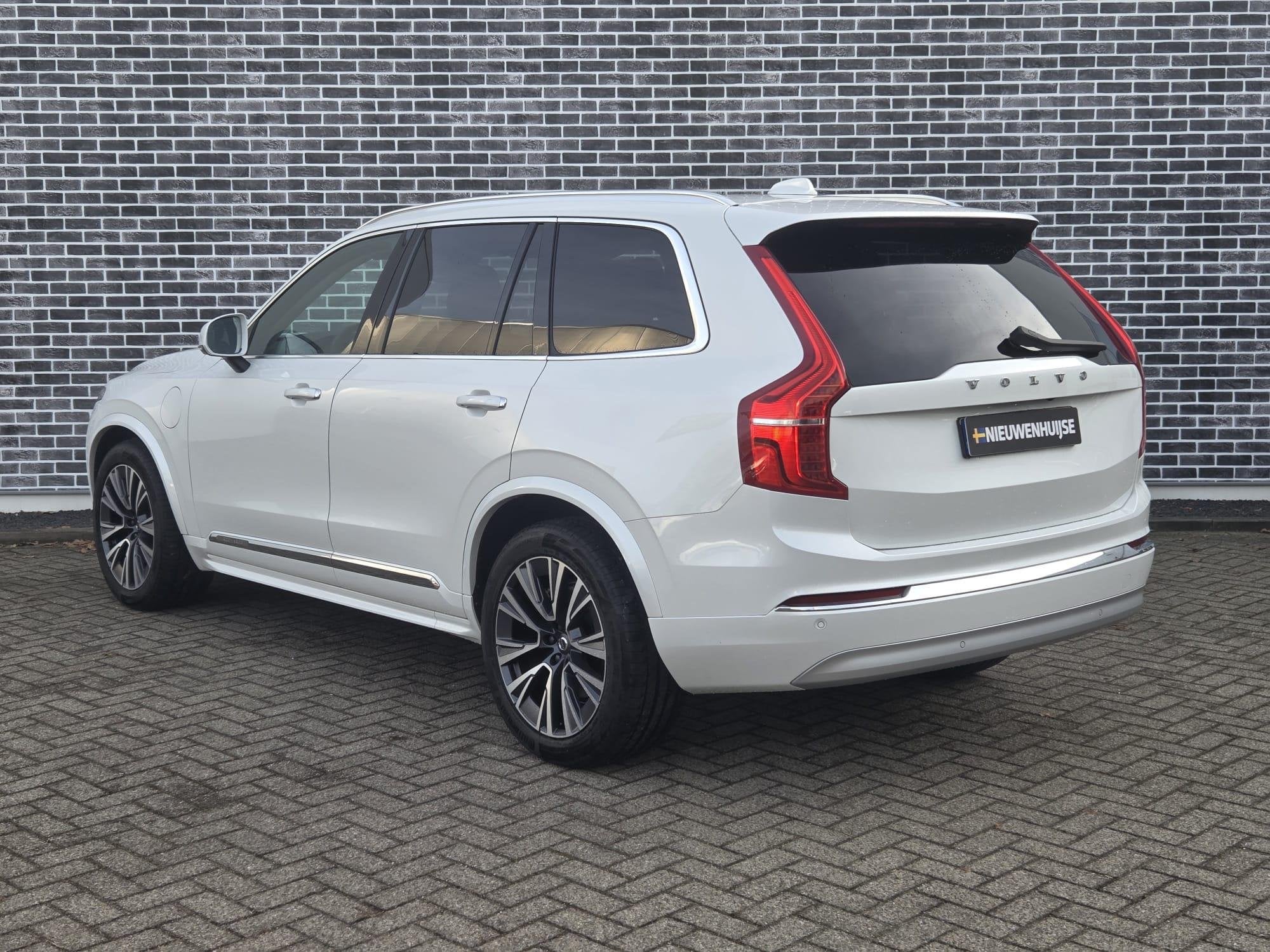 Volvo XC90 2.0 T8 Recharge AWD Inscription | Plug-in Hybrid, Gebruikt, 4 cilinders, 7 stoelen, Wit