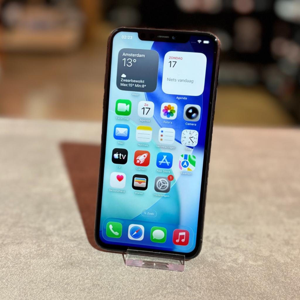iPhone 11 Pro Max 64Gb grijs 81% Nieuw scherm, Telecommunicatie, Mobiele telefoons | Apple iPhone, Zo goed als nieuw
