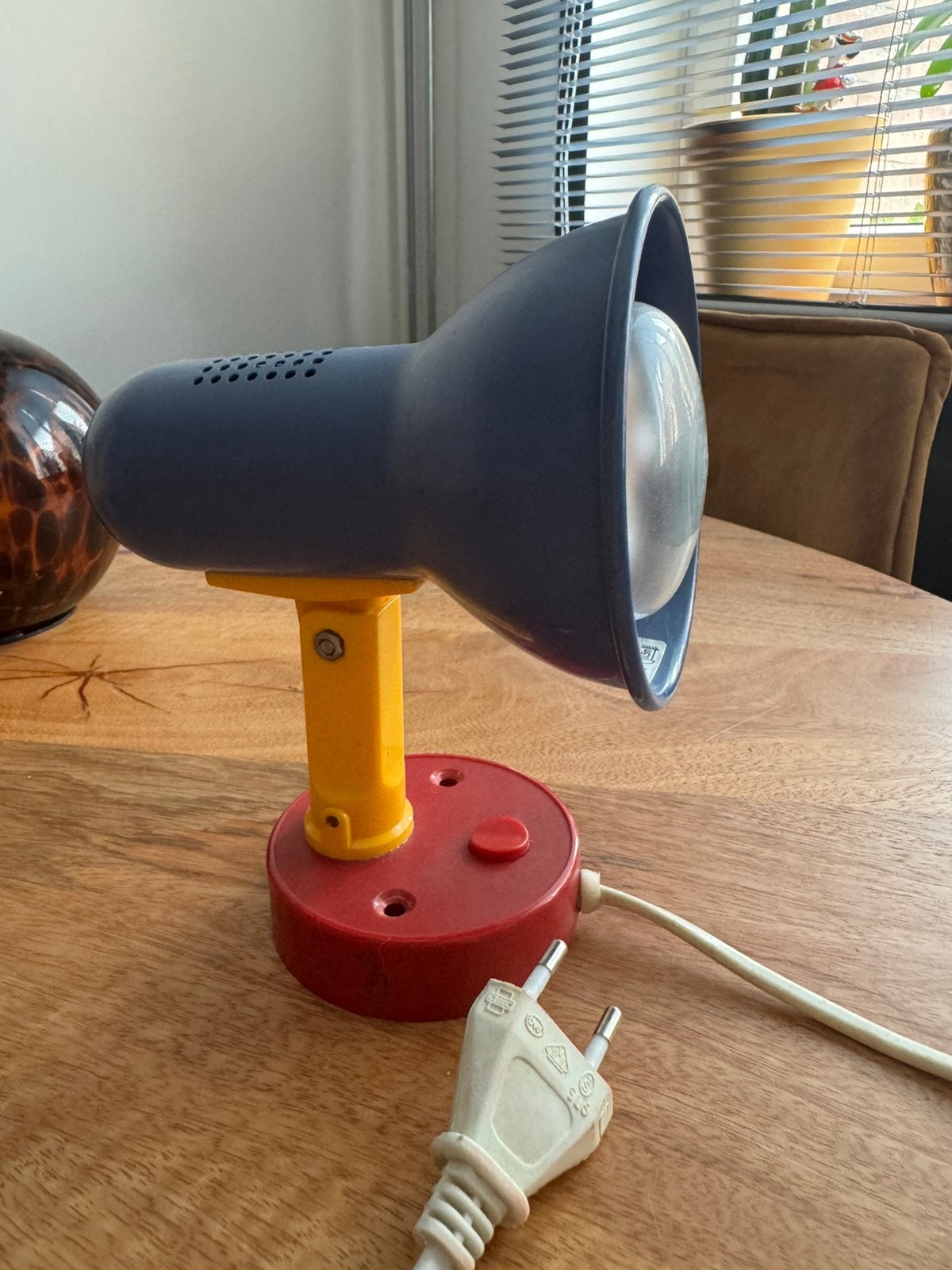 vintage IKEA wandlamp,Memphis-stijl design, Huis en Inrichting, Lampen | Wandlampen, Ophalen of Verzenden, Zo goed als nieuw