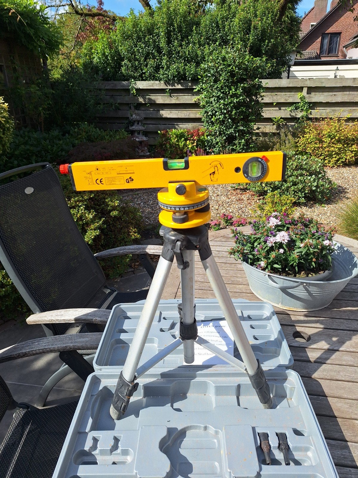 Lotus Laser Waterpas met Statief in Koffer, Doe-het-zelf en Verbouw, Ophalen, Gebruikt, Overige meters
