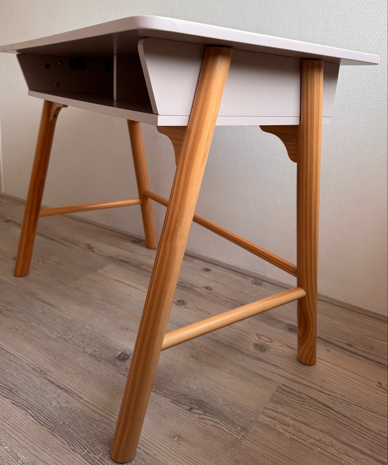 Superleuk kinderbureau oud roze met hout., Ophalen, Gebruikt, Tafel(s)
