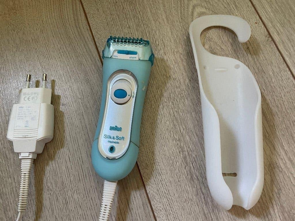 Braun Silk & Soft ladyshave, Ophalen of Verzenden, Zo goed als nieuw, Scheren en Epileren