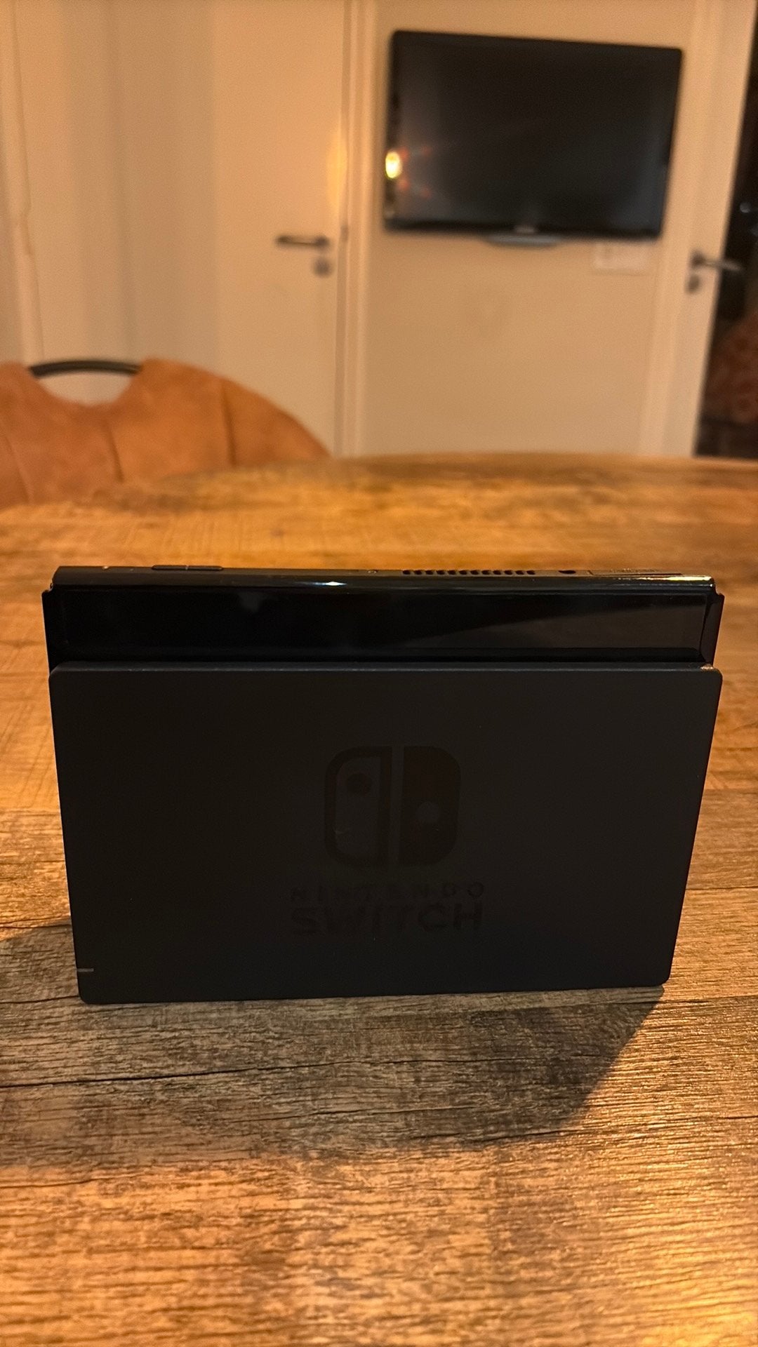 Nintendo switch zonder controllers, Ophalen of Verzenden, Zo goed als nieuw, Zonder controller, Switch Original