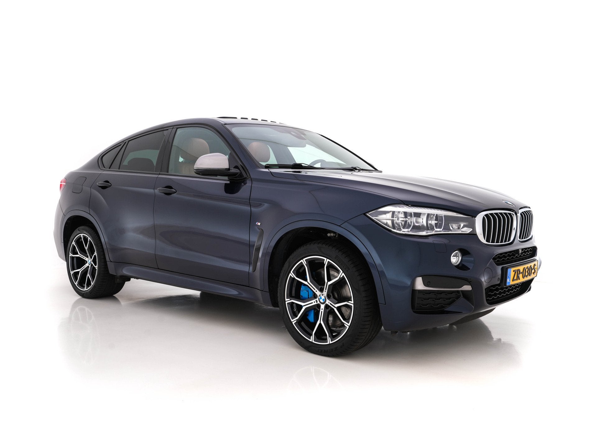 BMW X6 M50d M-Sportpack Aut. *PANO | LEATHER | FULL-LED | HA, Automaat, 15 km/l, Gebruikt, Euro 6
