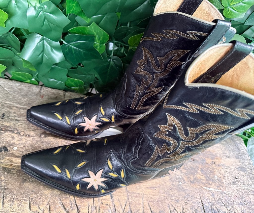 Bijna Nieuwe prachtige laarzen van Sendra maat 39, Zwart, Nieuw, Ophalen of Verzenden, Sendra