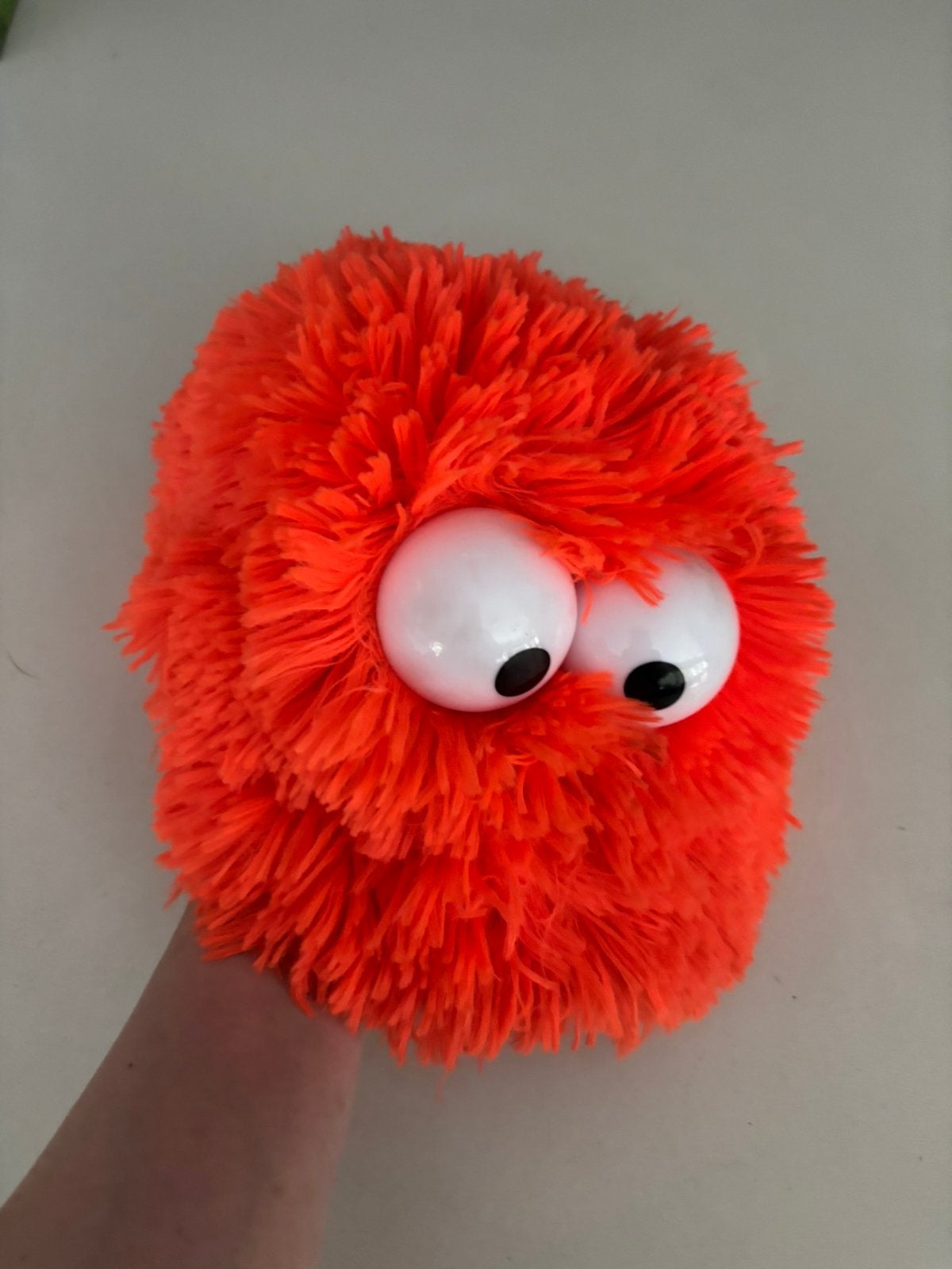 Beesie pet hoed Albert Heijn - oranje pluizig hoofddeksel!, Ophalen of Verzenden, Zo goed als nieuw, Feestartikel, Oranje of Koningsdag