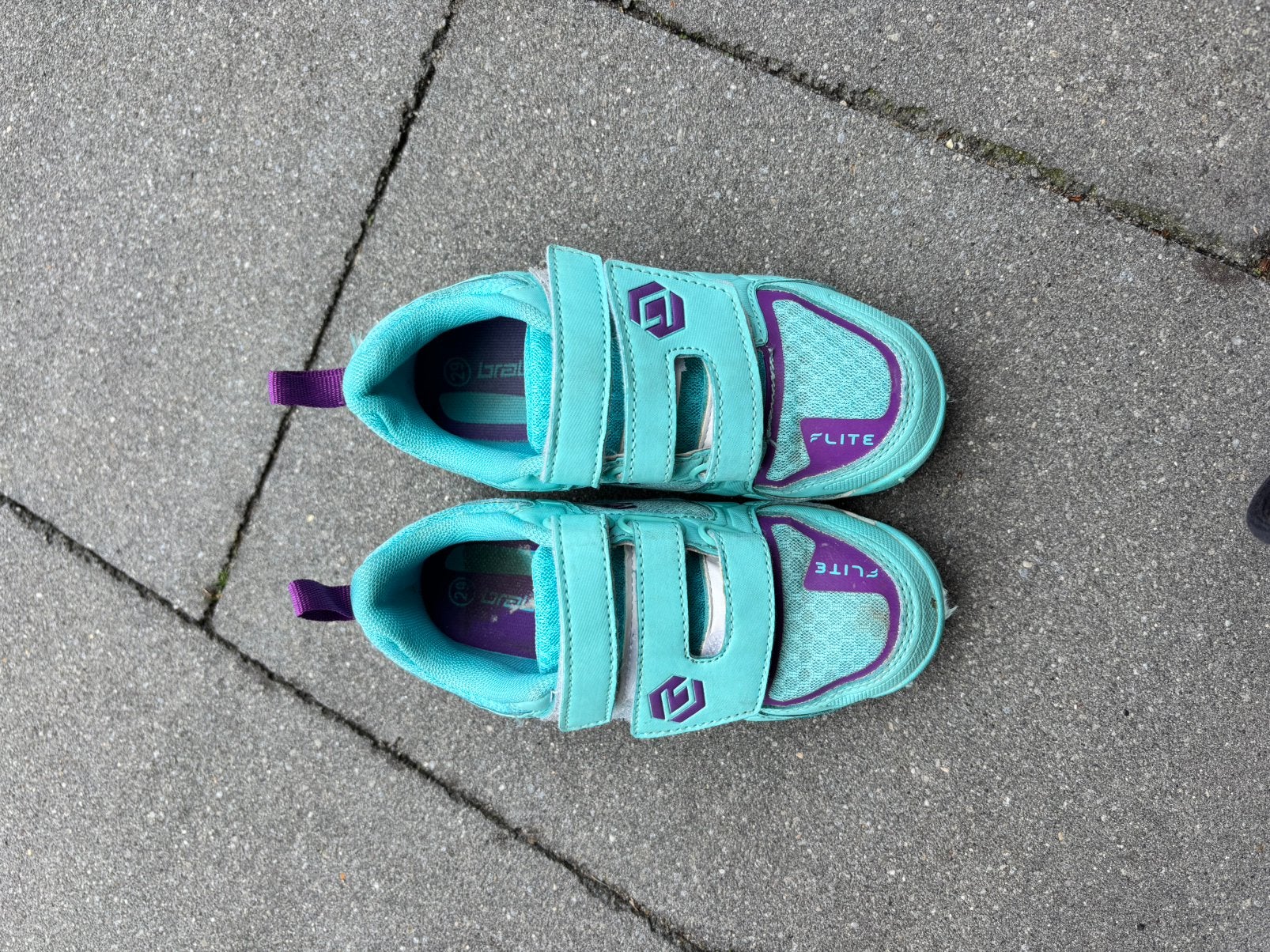 Brabo hockeyschoenen maat 29, Sport en Fitness, Hockey, Ophalen, Gebruikt, Schoenen
