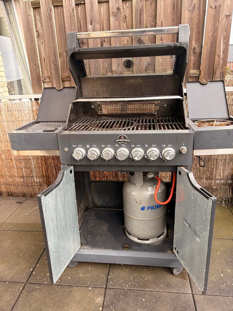 Jamestown gasbarbecue met gasfles (lege fles), Tuin en Terras, Gasbarbecues, Ophalen of Verzenden, Gebruikt