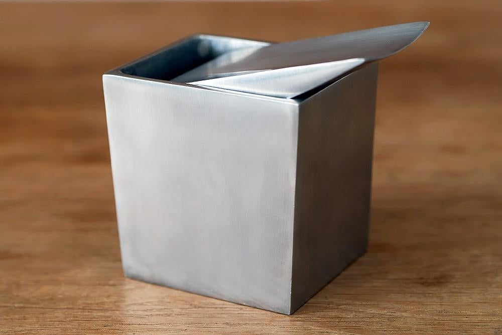 Philippe Starck | Ray Hollis Ashtray, Antiek en Kunst, Ophalen of Verzenden