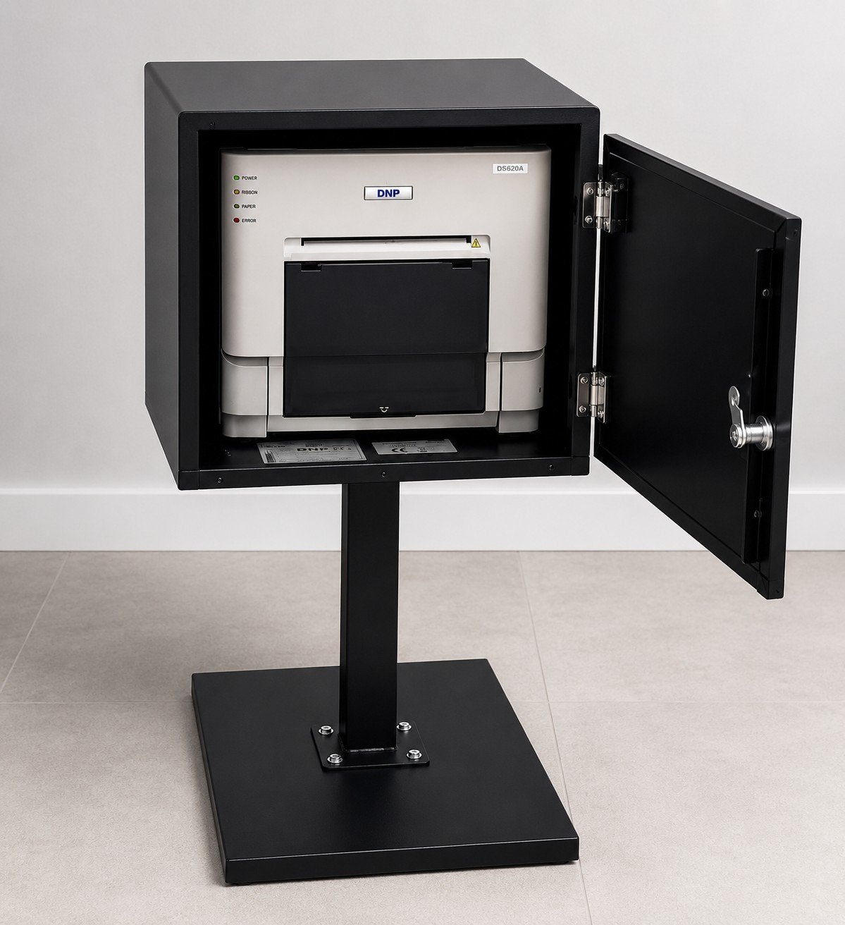 Photobooth Printerstandaard met Slot | DNP RX1HS / DS620, Hobby en Vrije tijd, Feestartikelen | Verhuur, Ophalen, Overige