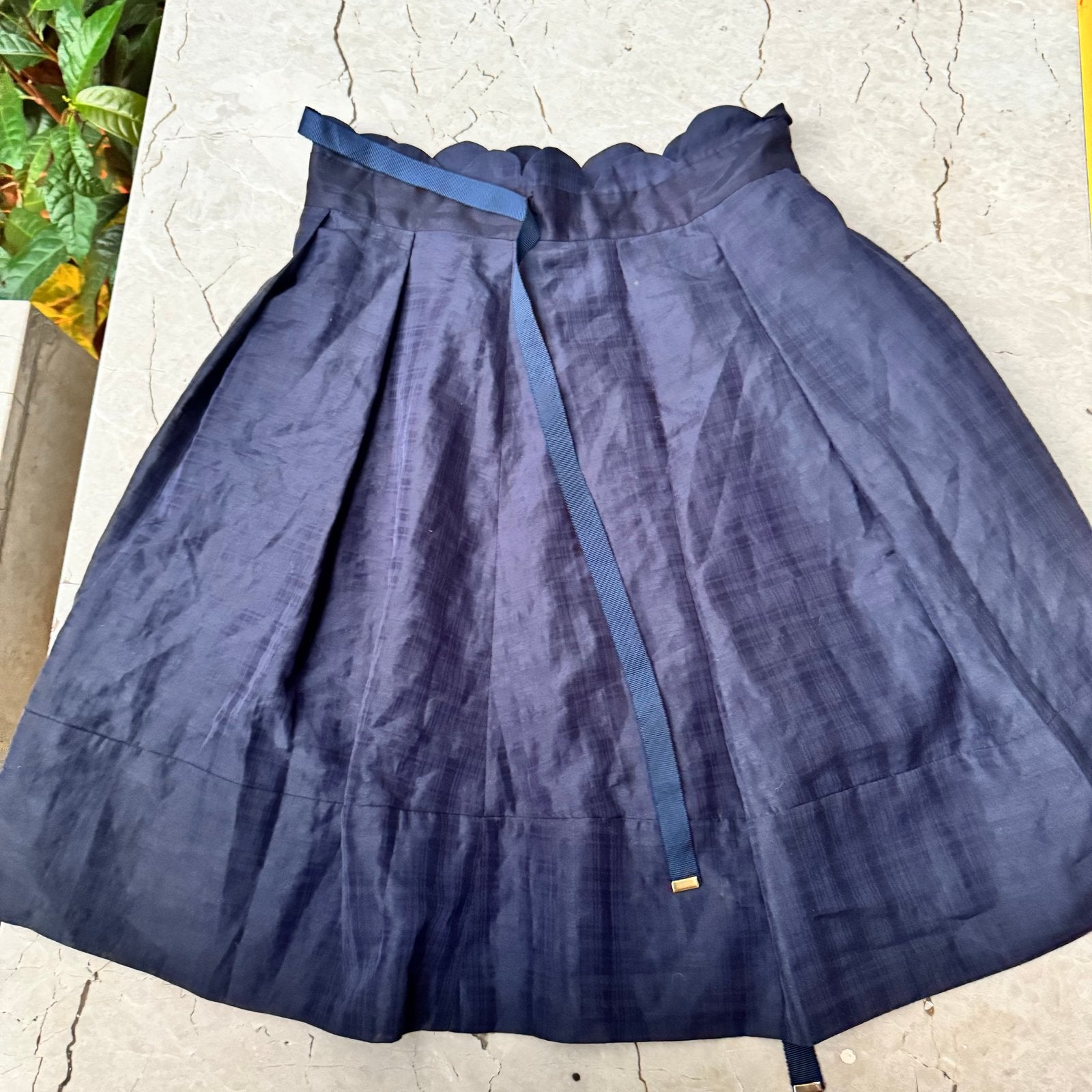 Donkerblauwe rok met geschulpte tailleband en lintceintuur, Blauw, Ophalen of Verzenden, Maat 34 (XS) of kleiner, Gedragen