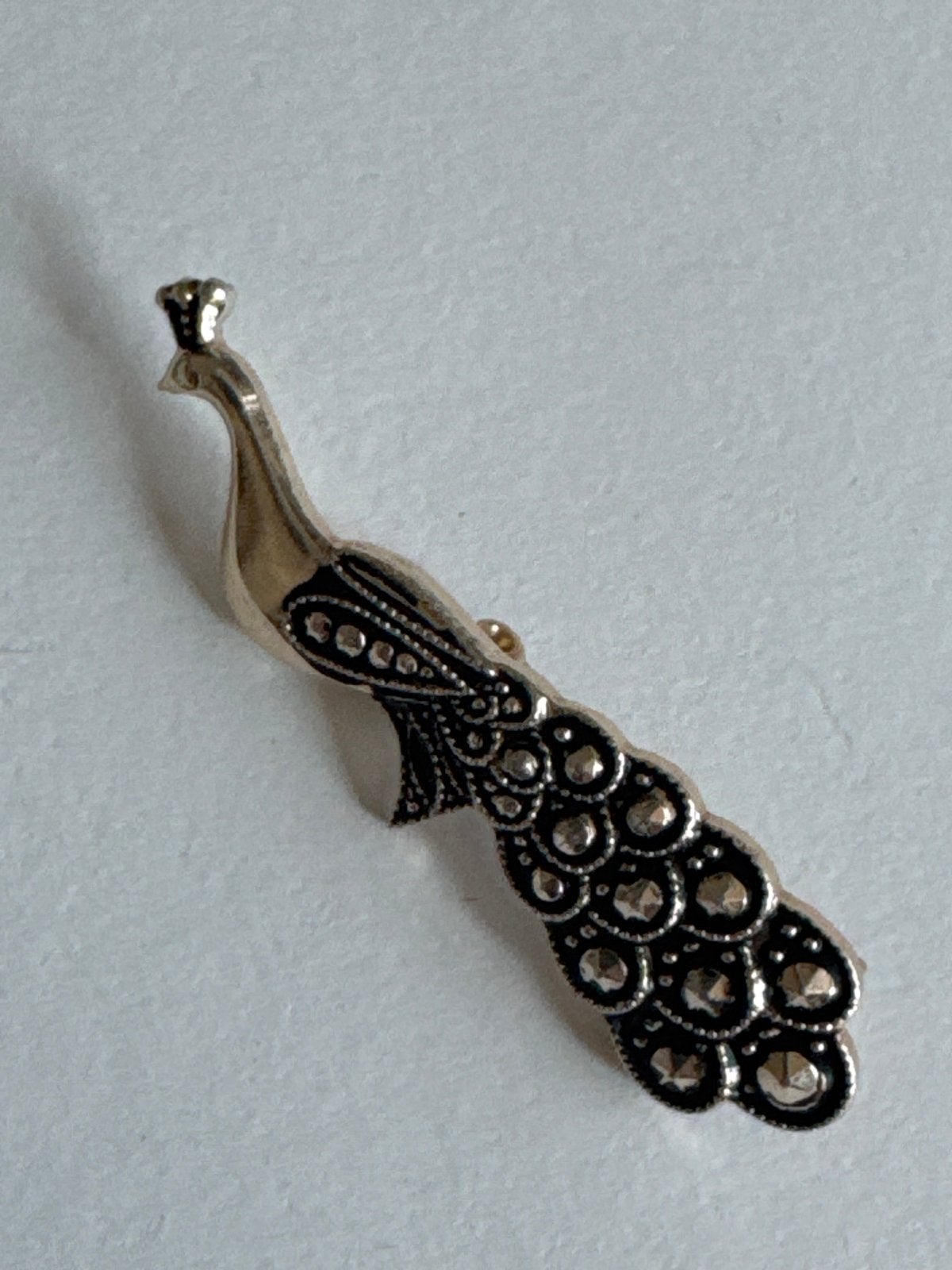 Vintage Pauw Broche - Elegant en Gedetailleerd, Sieraden, Tassen en Uiterlijk, Broches, Overige materialen, 4 tot 7 cm, Gebruikt