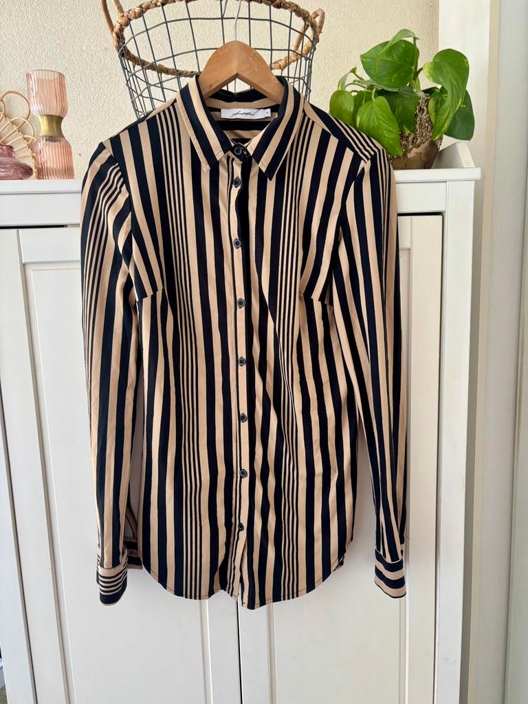 Ambika travelstof blouse maat M, Kleding | Dames, Ophalen of Verzenden, Zo goed als nieuw, Maat 38/40 (M), Beige