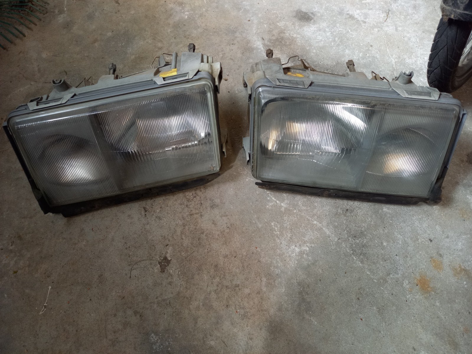 Set Bosch koplampen origineel Mercedes W124, Auto-onderdelen, Ophalen of Verzenden, Gebruikt, Mercedes-Benz