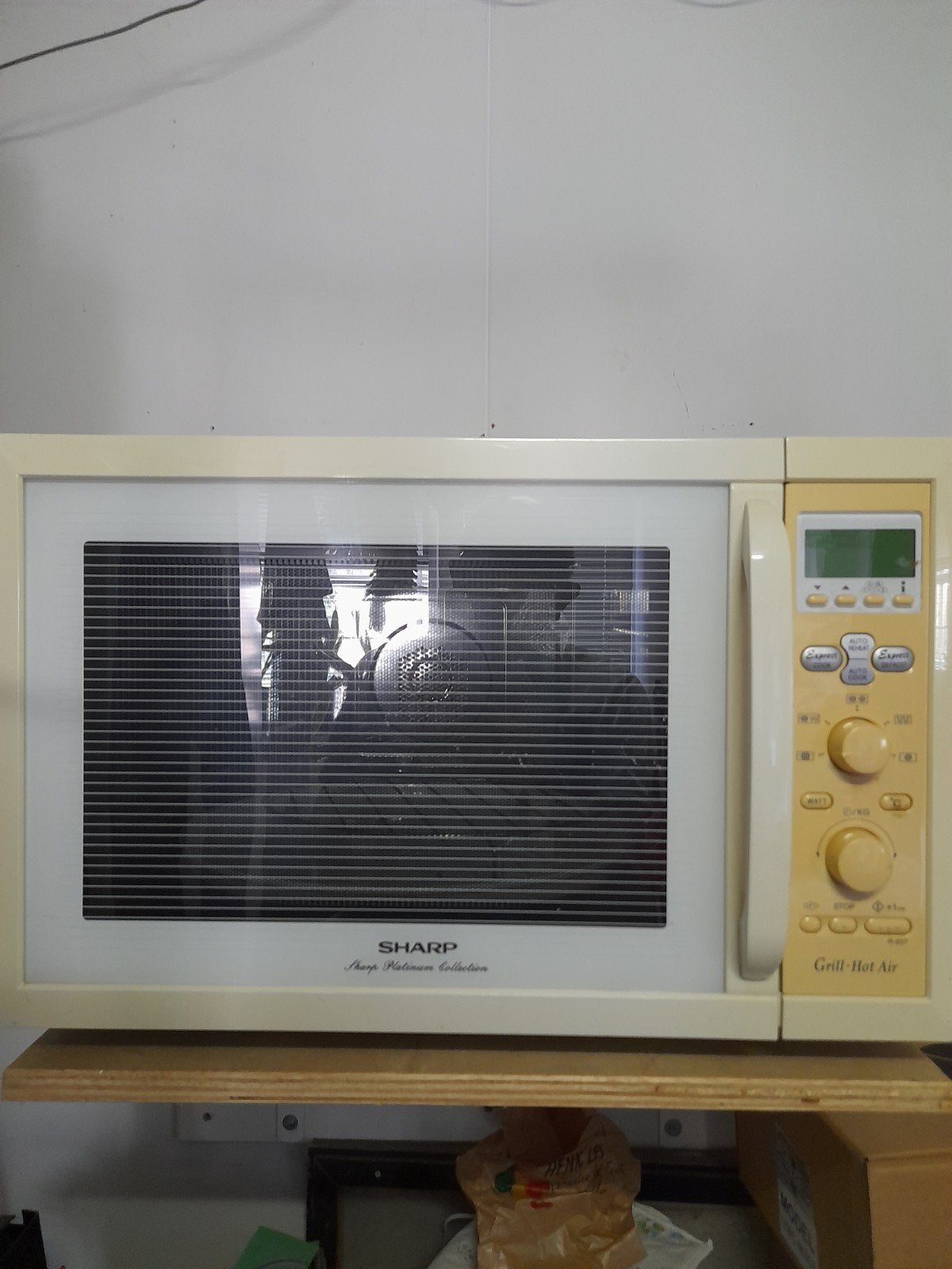 Sharp Combimagnetron tc - 54.5x45x33.5c, Ophalen, Combimagnetron, Gebruikt, Draaiplateau