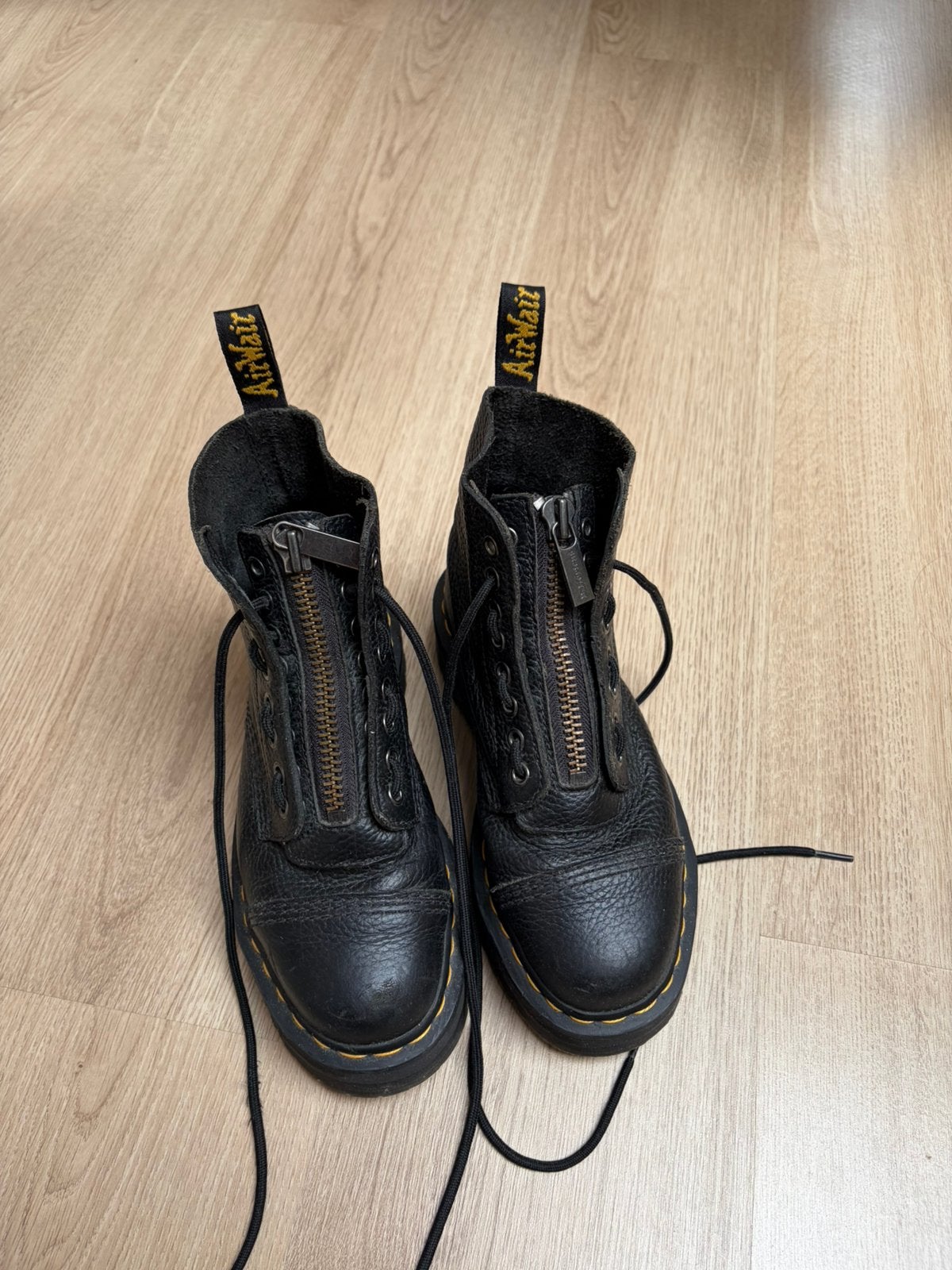Dr. Martens Sinclair, Meisje, Schoenen, Ophalen of Verzenden, Zo goed als nieuw