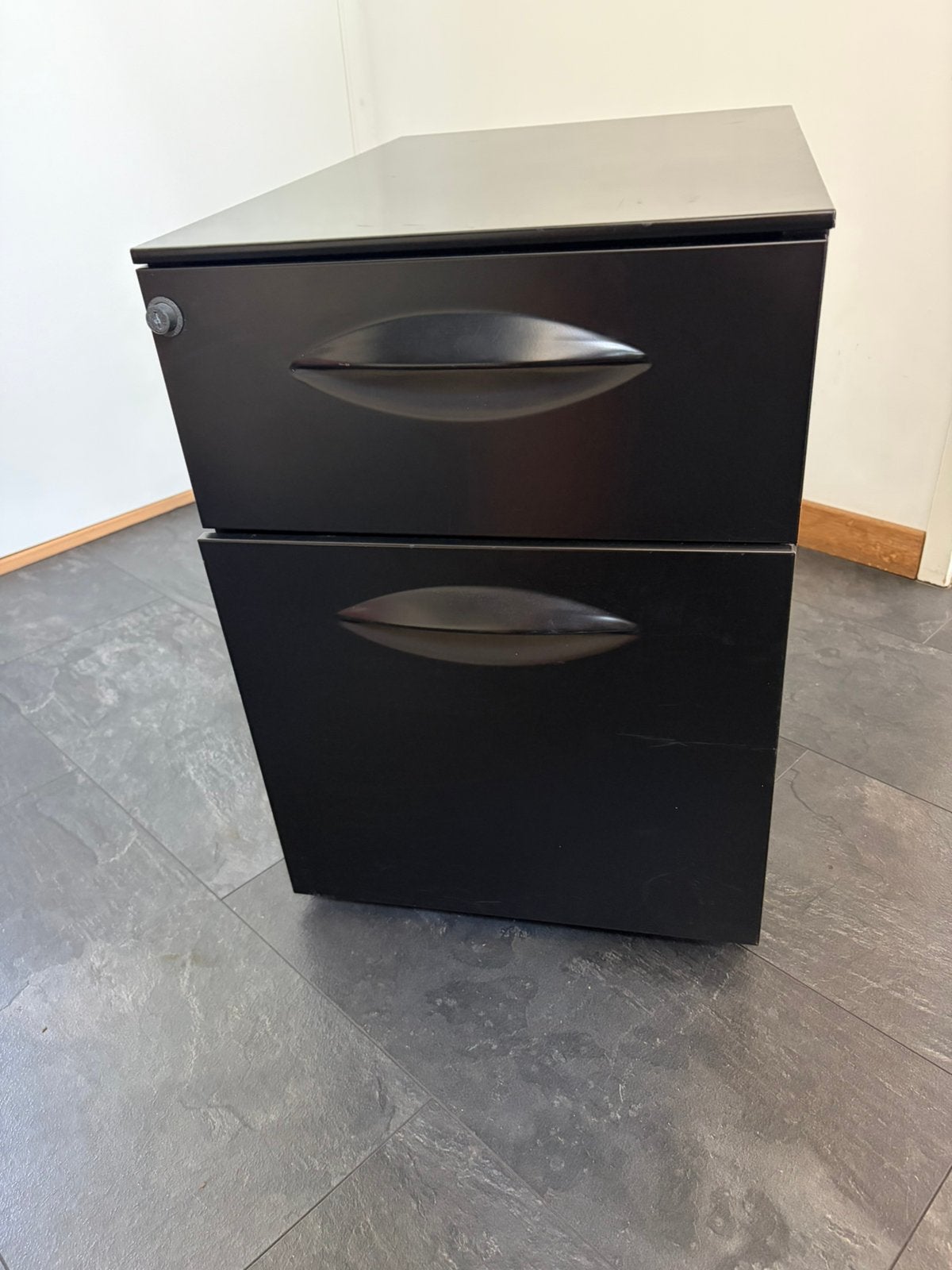 Kantoorkast, Ophalen, Gebruikt, Minder dan 45 cm, Metaal of Aluminium