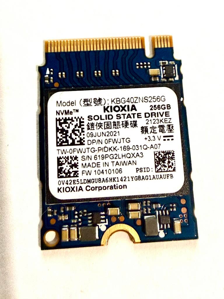 Kioxia NVMe SSD – 256GB – PCIe – Snel & Betrouwbaar, Ophalen of Verzenden, Zo goed als nieuw, Laptop