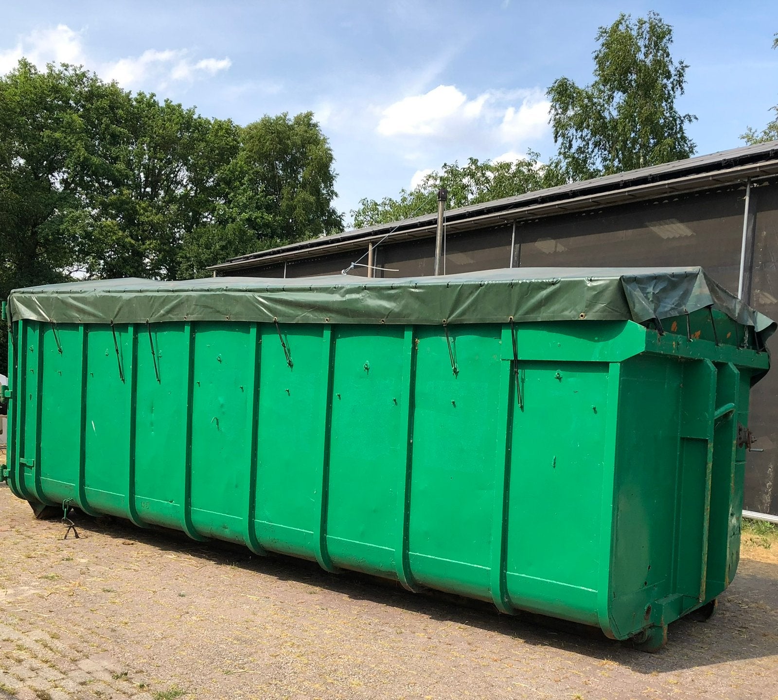 Paardenmest opslag en afvoer