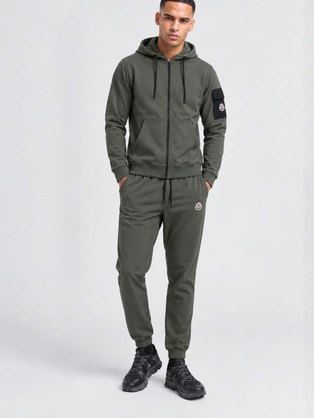 Foto 10 van Under Armour On Cloud Moncler Stone Parajumpers