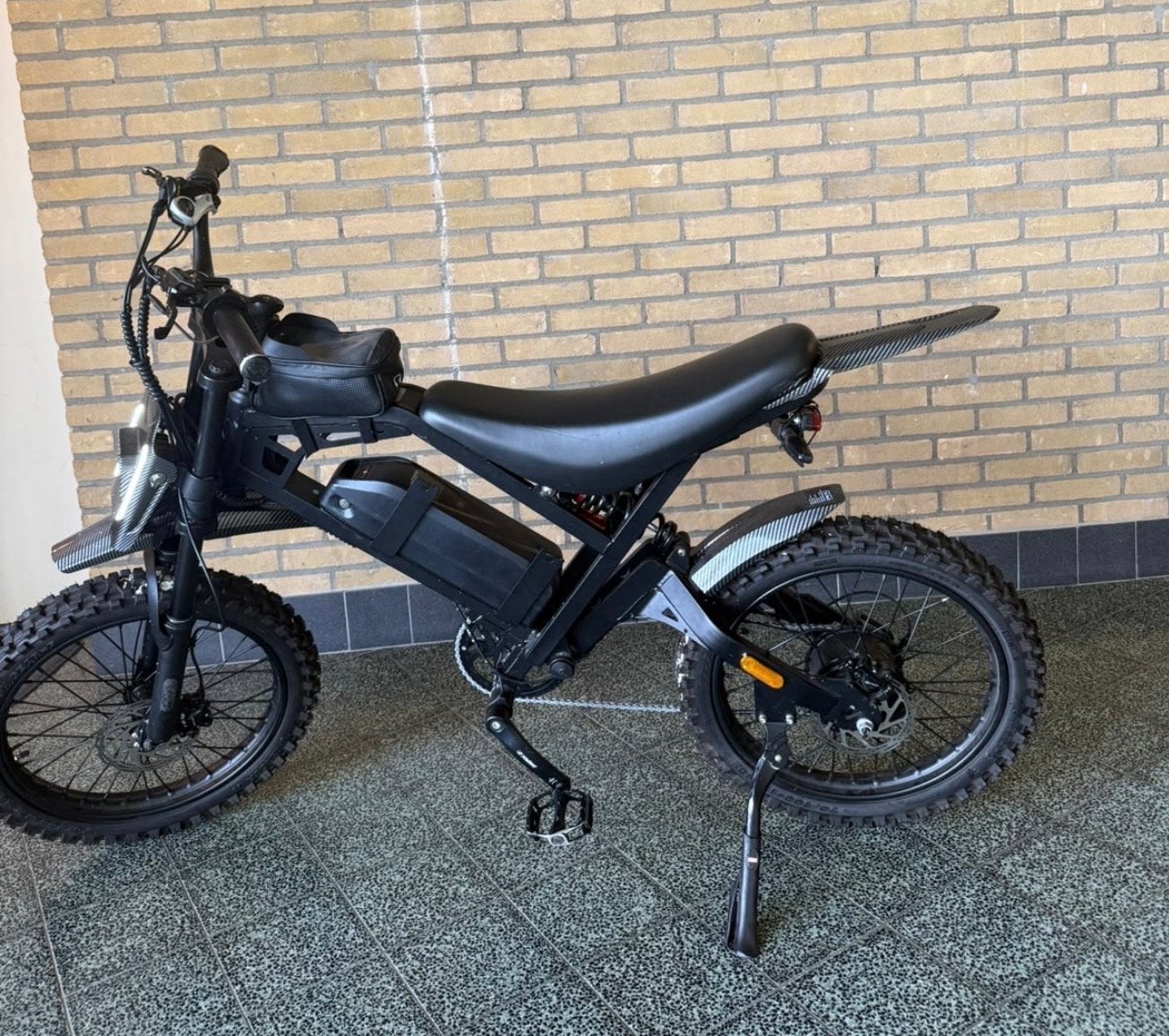 Fatbike V20 Cross - Krachtige E-bike met Dikke Banden, Fietsen en Brommers, Gebruikt, Minder dan 47 cm, 30 tot 50 km per accu