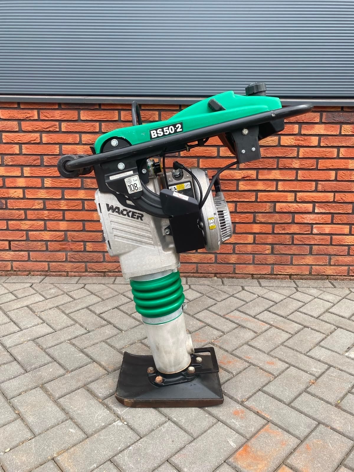 Wacker BS50-2 stamper, Ophalen