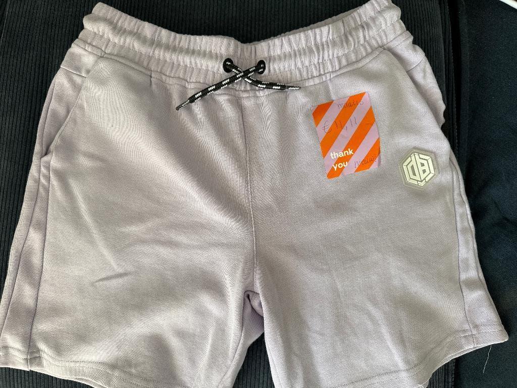 Vingino korte broek Lila maat 14-16 jr, Broek, Jongen of Meisje, Nieuw, Ophalen of Verzenden