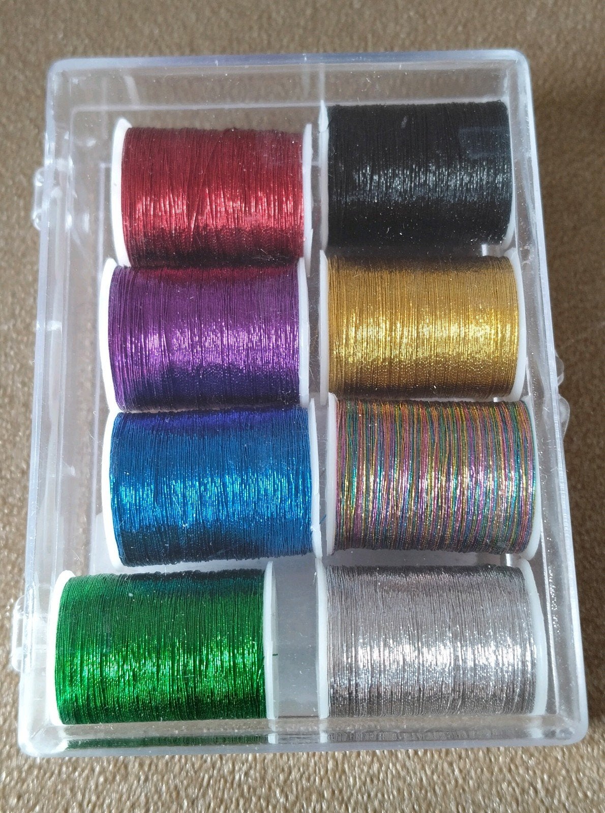 Kars Metalen garen set - 8 kleuren - Nieuw in verpakking, Verzenden, Nieuw, Garen of Naald(en)