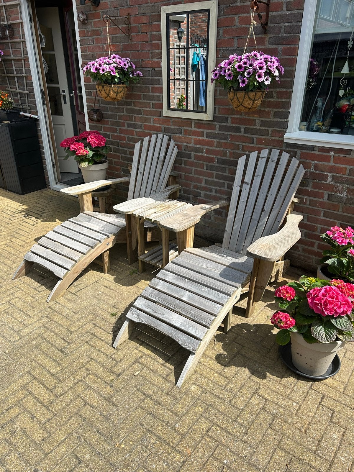 Adirondack stoelen set met tafeltje en voetenbankjes, Ophalen, Gebruikt, Hout