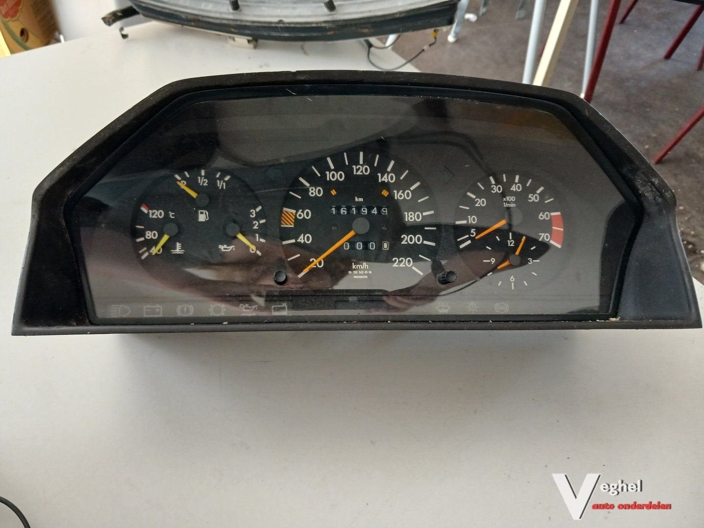 MB W124 benzine KM Tellerklok '92
