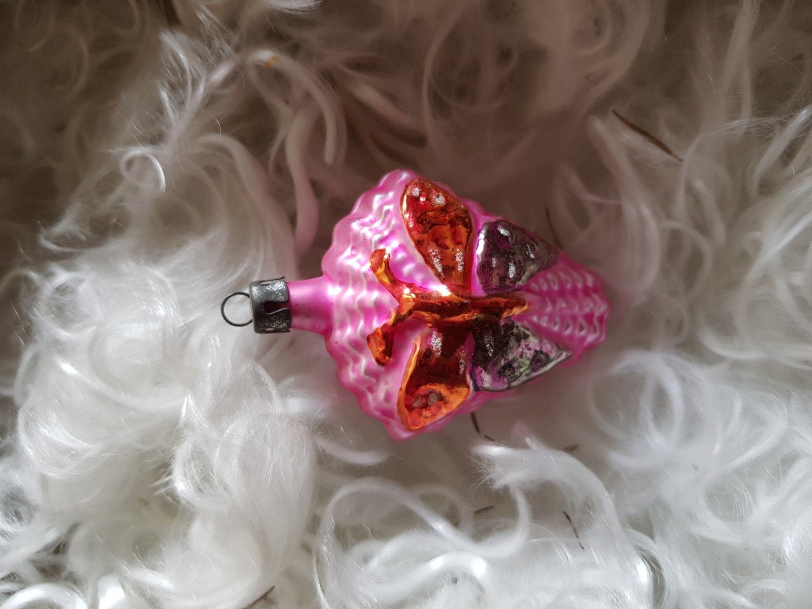 oude kerstbal vlinder bloem rose, Diversen, Ophalen of Verzenden, Zo goed als nieuw
