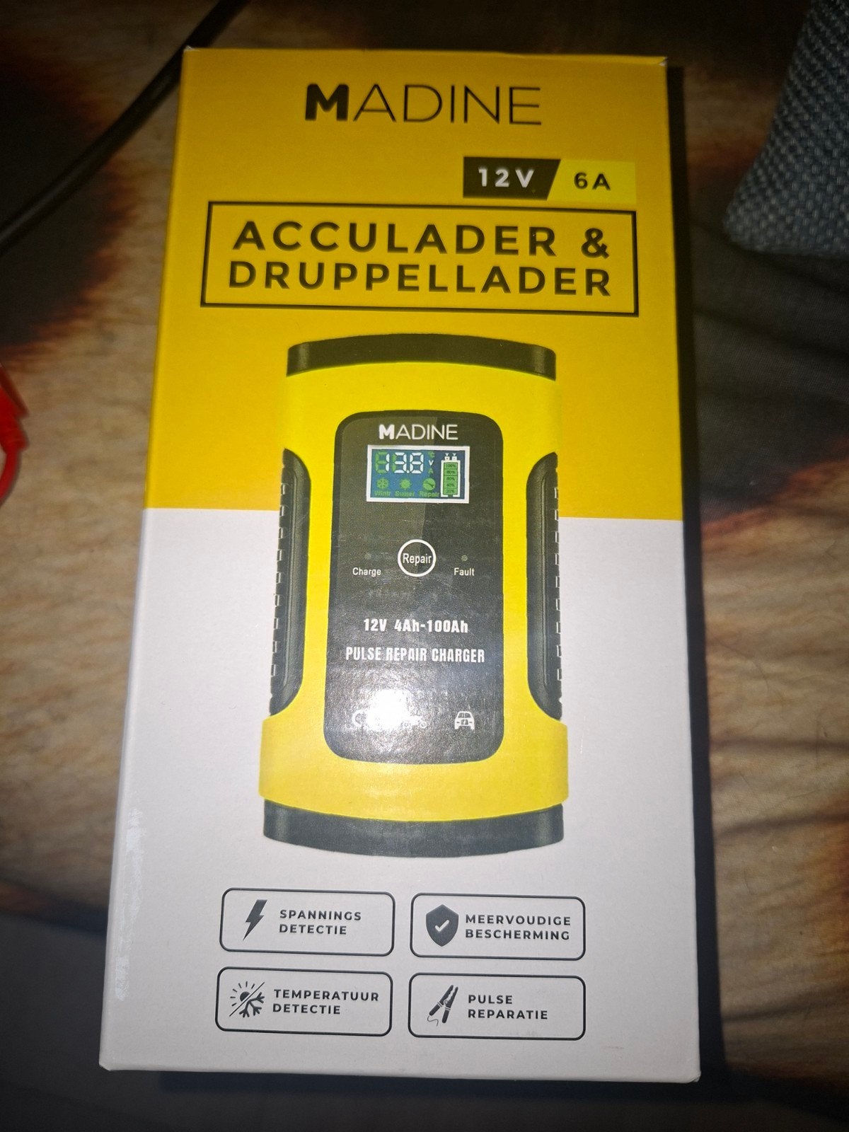 Madine oplader+Druppellader,Nieuw auto scooter camper boot, Ophalen, Zo goed als nieuw