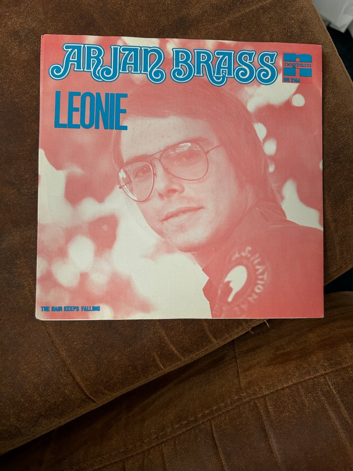 Arjan Brass - Leonie, Ophalen of Verzenden, Zo goed als nieuw