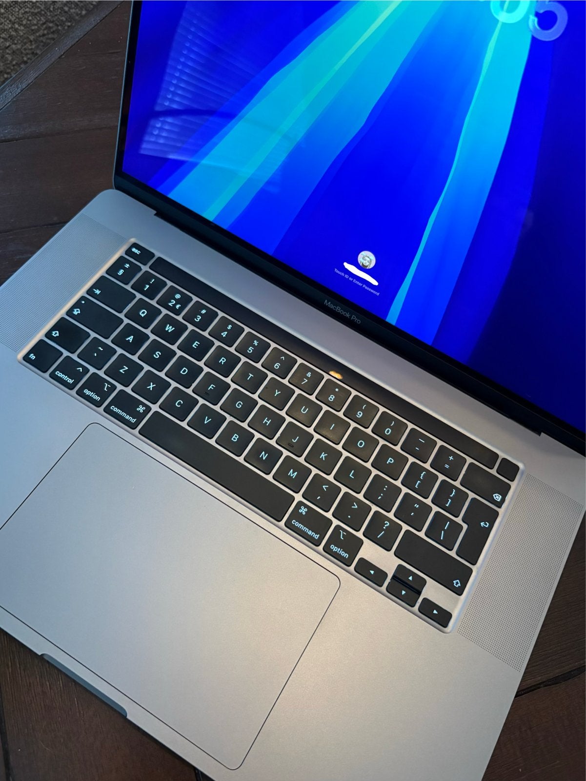 Foto 4 van MacBook Pro 16” 2019 i9 / 16GB / 1TB / Radeon 5500M
