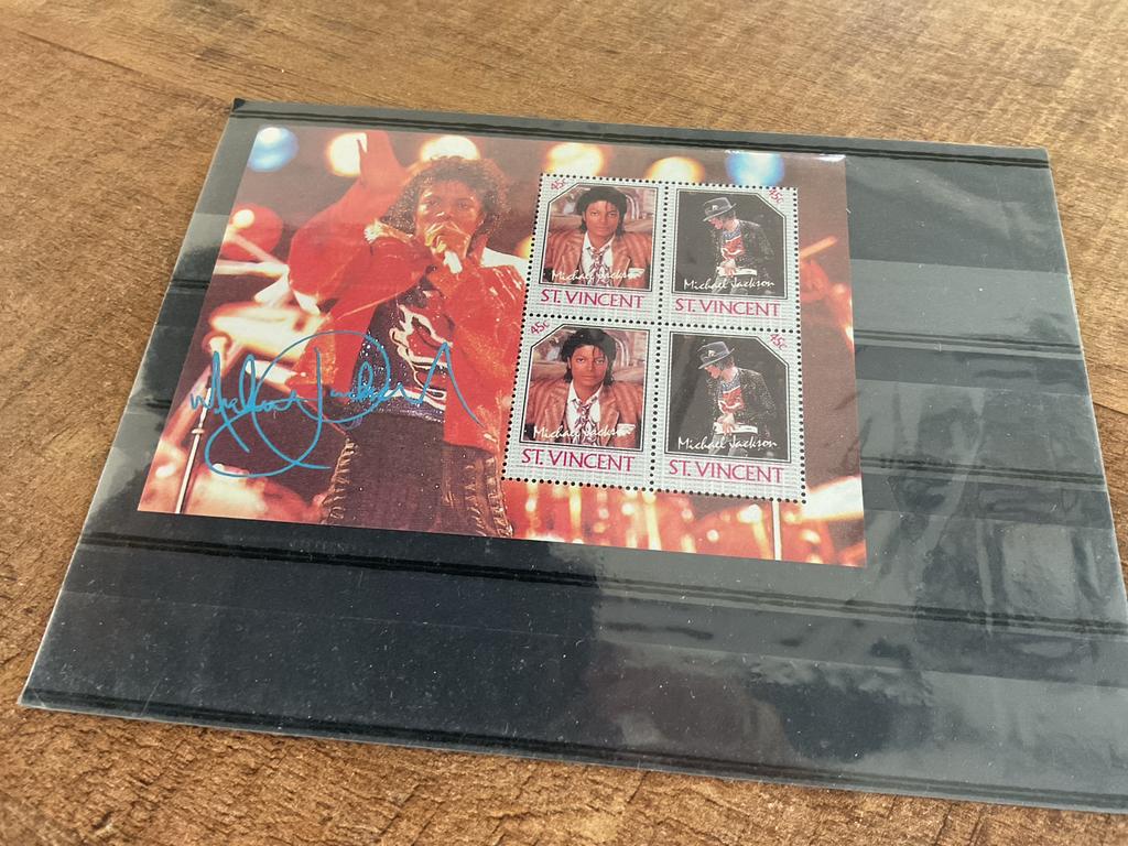 Michael Jackson Postzegelvel St. Vincent met Handtekening, Ophalen of Verzenden, Postfris, Overige thema's