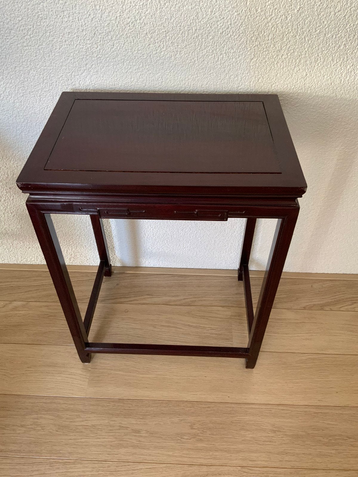 Antieke Chinese bijzettafel, donkerbruin hout, Ophalen