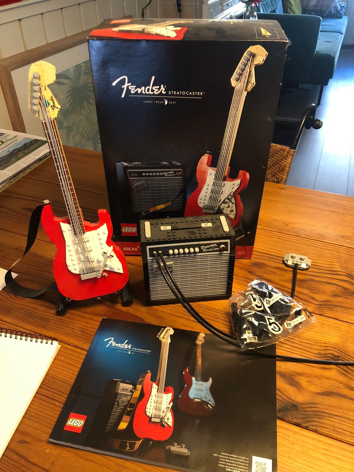 Lego Ideas 21329 Fender Stratocaster, Gebruikt, Lego, Compleet, Ophalen of Verzenden