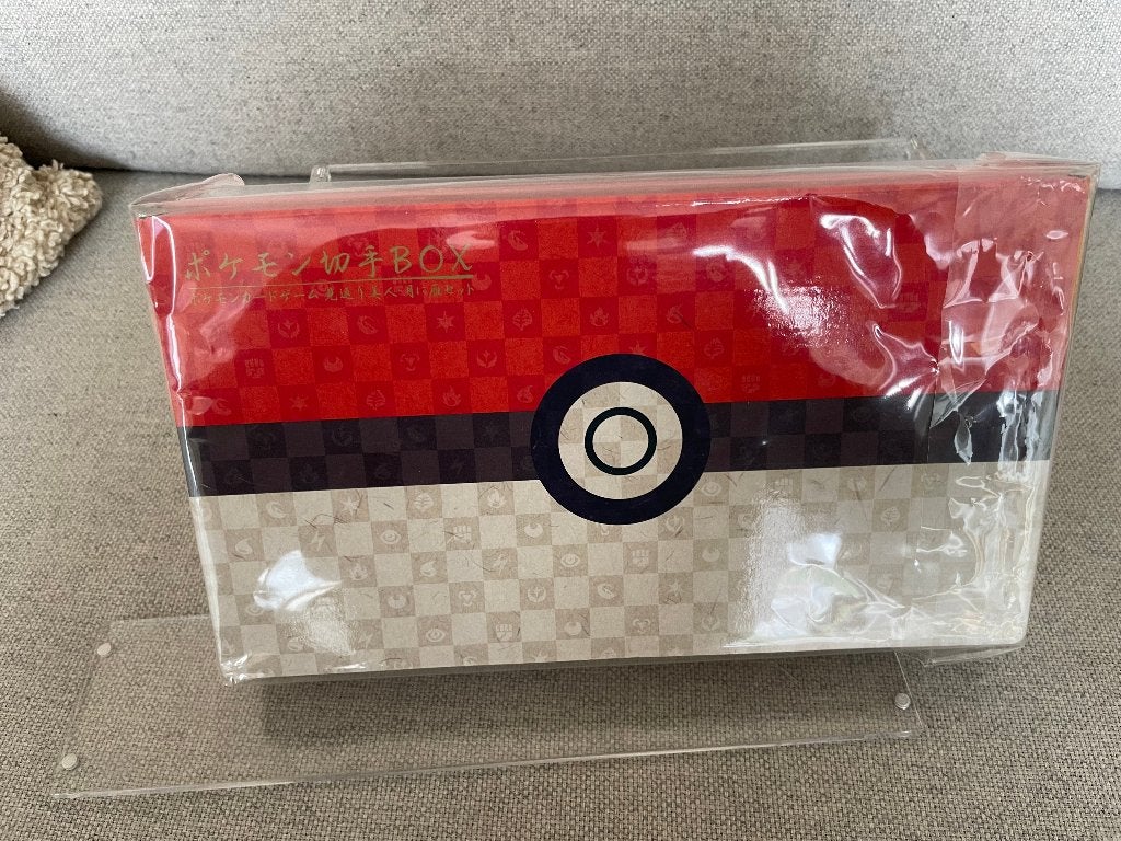 Pokemon Stamp Box met stamps - zonder promo's incl. acryl, Hobby en Vrije tijd, Verzamelkaartspellen | Pokémon, Ophalen of Verzenden