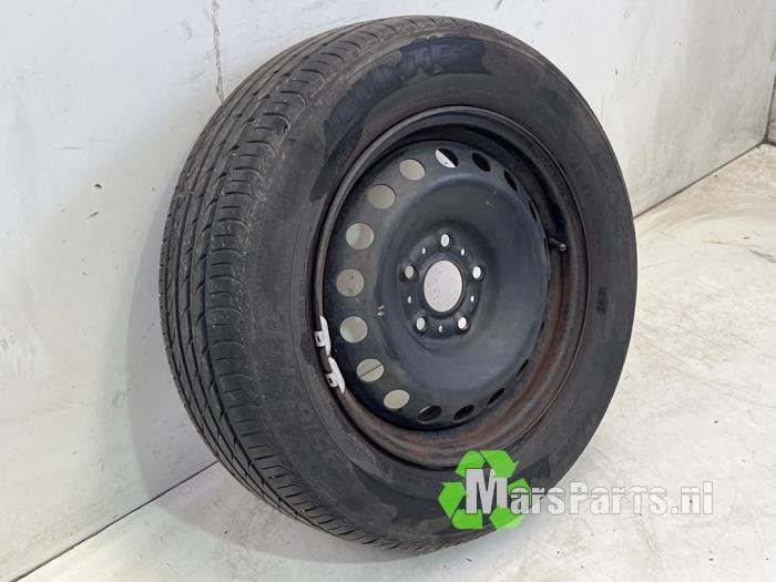 Velg + Band van een Renault Kangoo, Auto-onderdelen, Gebruikt, -, -, Ophalen of Verzenden