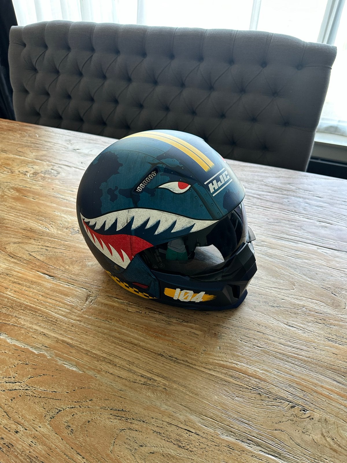 HJC Motorhelm met uniek design, Motoren, Heren, HJC, Ophalen of Verzenden, Integraalhelm