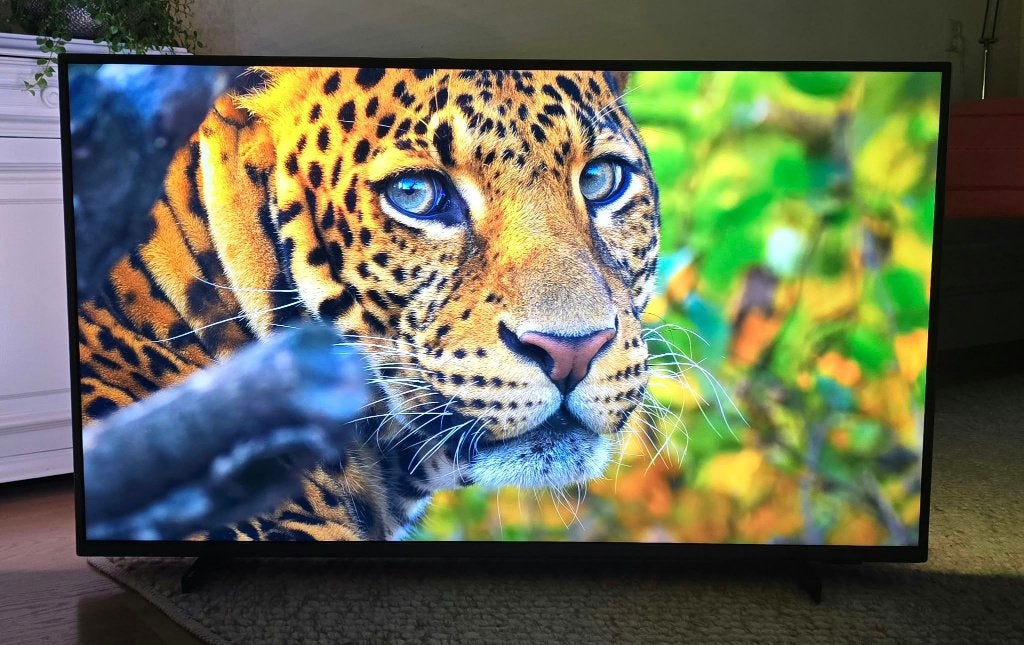 Foto 6 van Prachtige Philips 50" 4K Smart TV met 3-zijdig Ambilight!