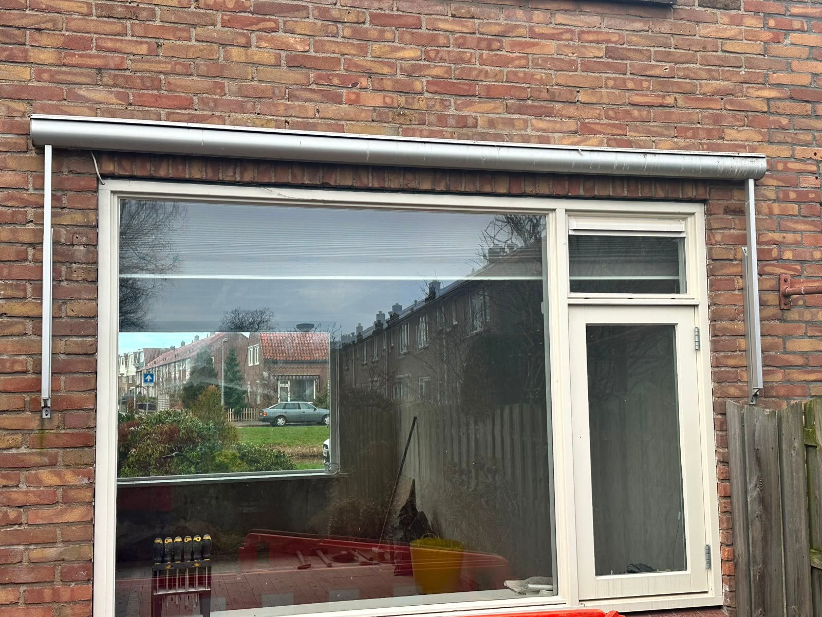 Zwart-wit gestreept uitvalscherm, Tuin en Terras, Zonneschermen, Ophalen, Gebruikt, 250 cm tot 450 cm, Uitvalscherm