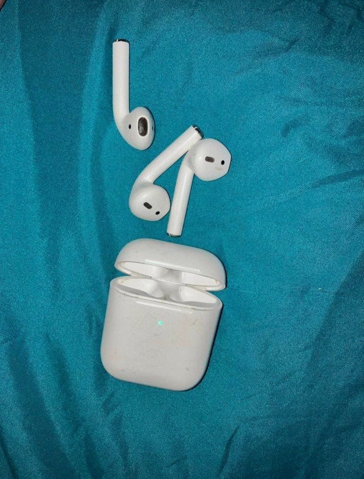 Airpods onderdelen, Ophalen of Verzenden, Gebruikt