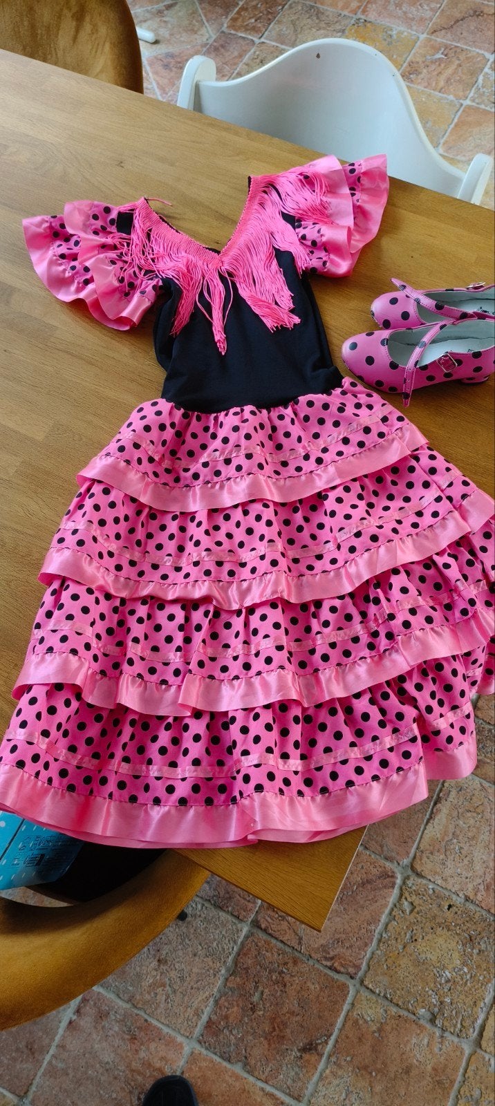 Spaanse kinder flamenco jurk en schoenen, Ophalen