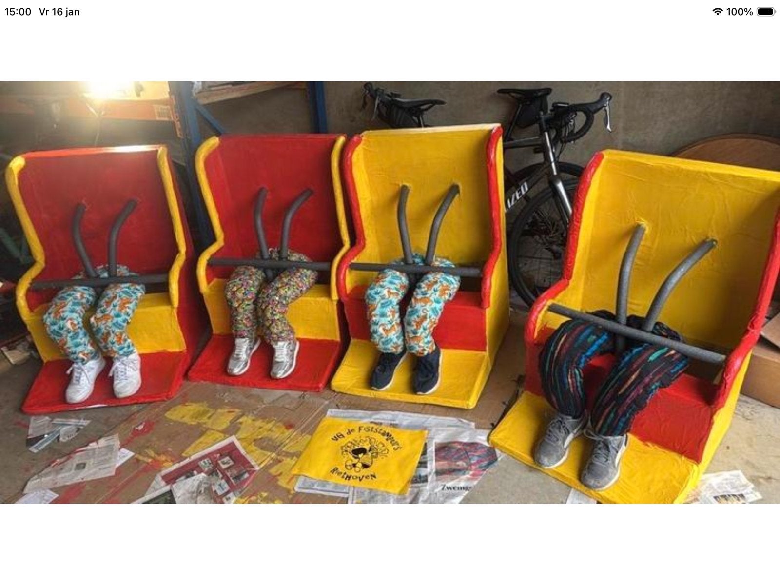 Loopgroep achtbaan karetjes 10 stuks, Ophalen, Zo goed als nieuw, Carnaval, Accessoires