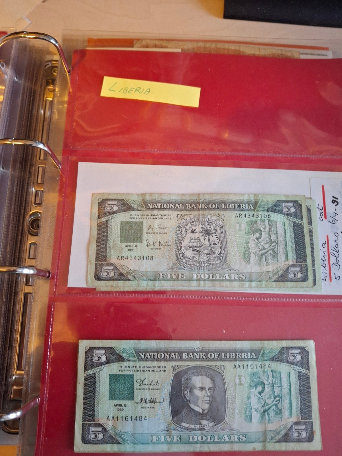 2 biljetten van 5 dollar uit Liberia (1989 en 1991), Ophalen of Verzenden