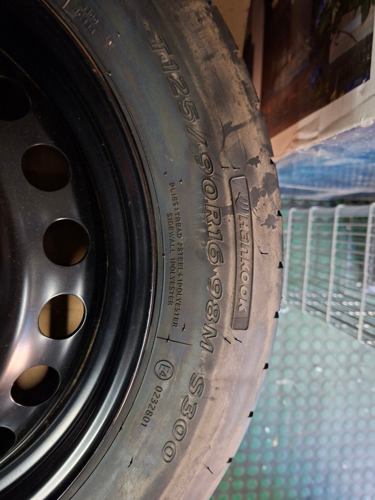 Nieuw reservewiel 125/90R16 98M S300, Auto diversen, Ophalen of Verzenden