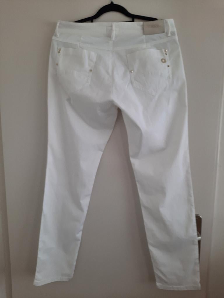 Super mooie witte broek maat 44 merk Zerres, Verzenden, Wit, Maat 42/44 (L), Zo goed als nieuw